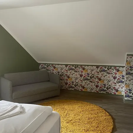 Apt. Prinz Maximilian | Zentrum | Zimmerprinzen 公寓